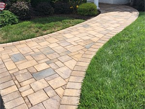 cambridge toffee onyx sahara chestnut mix ledgestone 6x9 border front flared walkway brick paver pavers